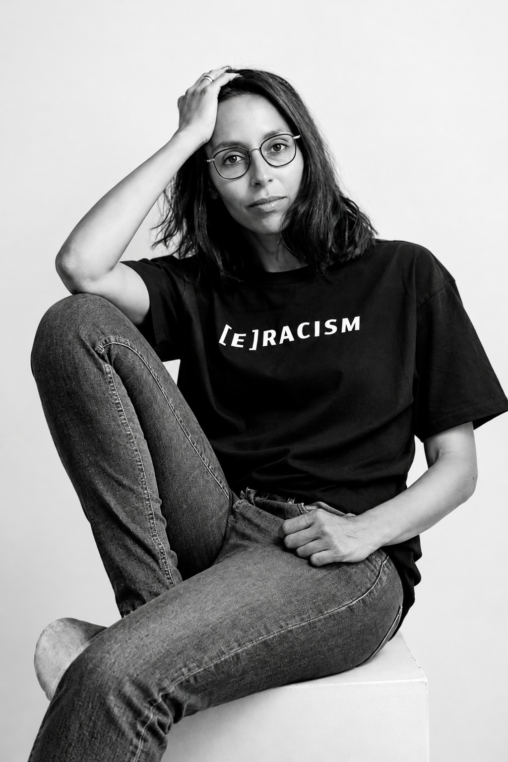 [E]RACISM Shirt – S/W Sitzend