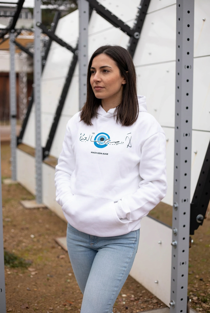 Hoodie mit anderem Model