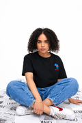 Free Congo Shirt Schwarz sitzend