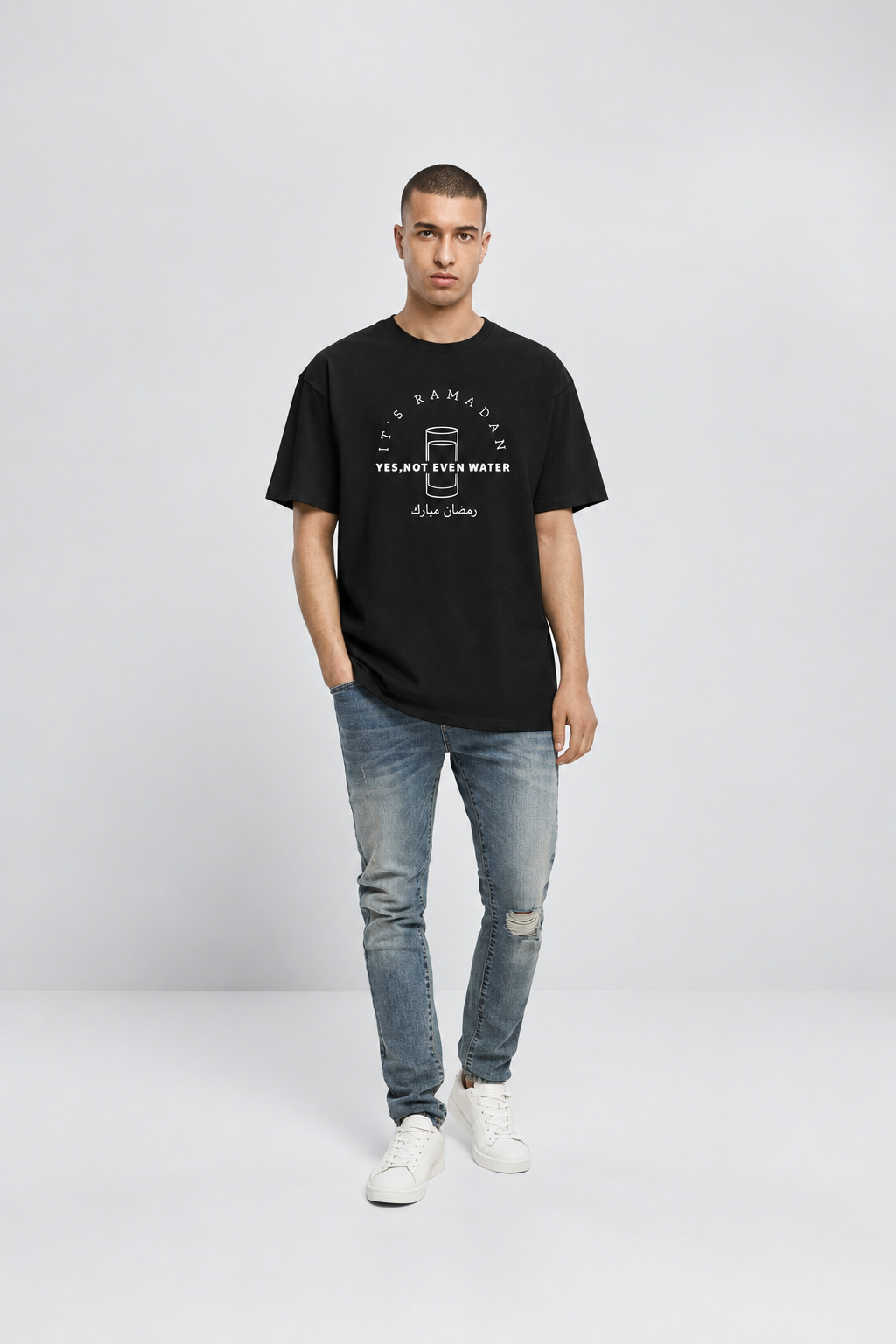 Ramadan Shirt Schwarz – weißer Print